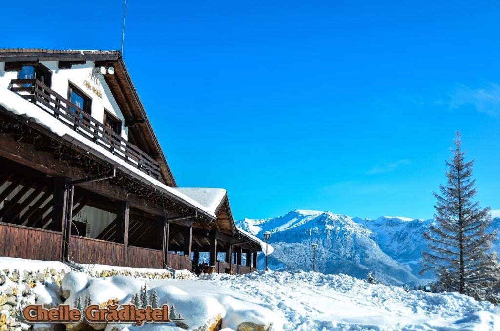 Cheile Gradistei Fundata Resort Extérieur photo